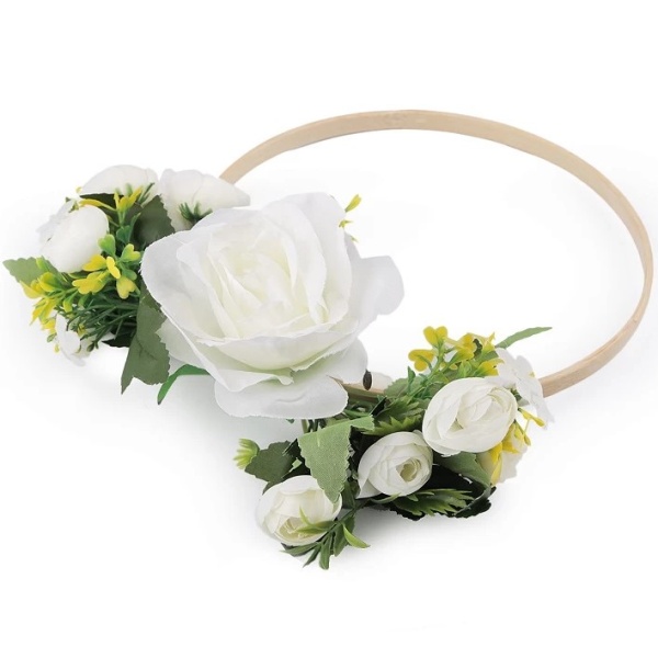 Dekorace svatebn Kruh s kvty krmov 19,5 cm